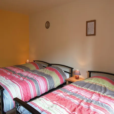 펜션 In With Sauna & Bubble Bath 와이메스